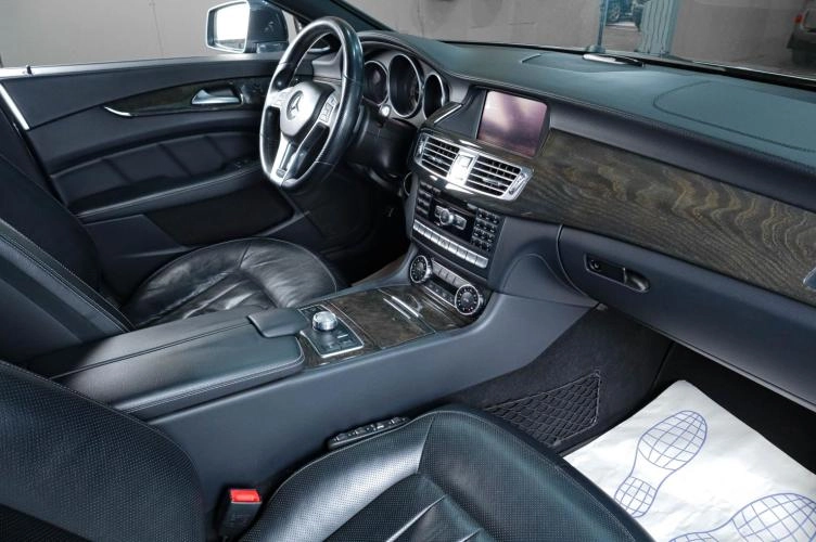 Mercedes-Benz CLS-класс 10 из 20
