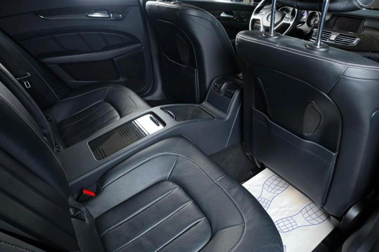 Mercedes-Benz CLS-класс 9 из 20