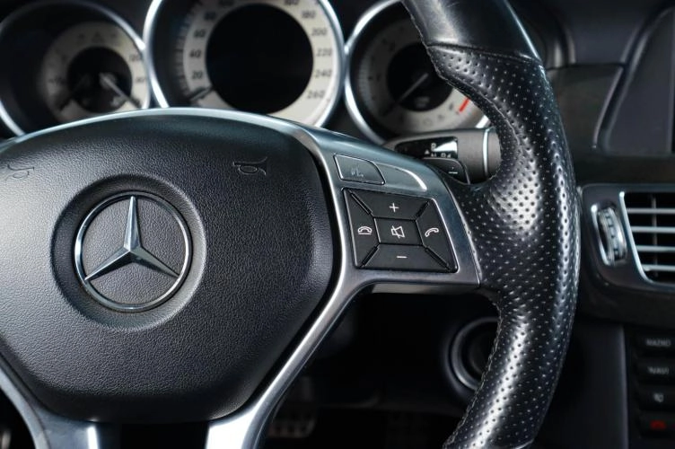 Mercedes-Benz CLS-класс 15 из 20