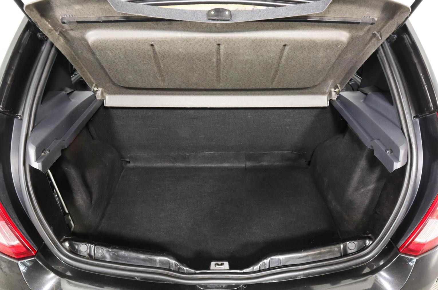 Renault Sandero 7 из 18