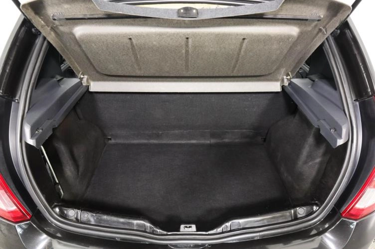 Renault Sandero 7 из 18