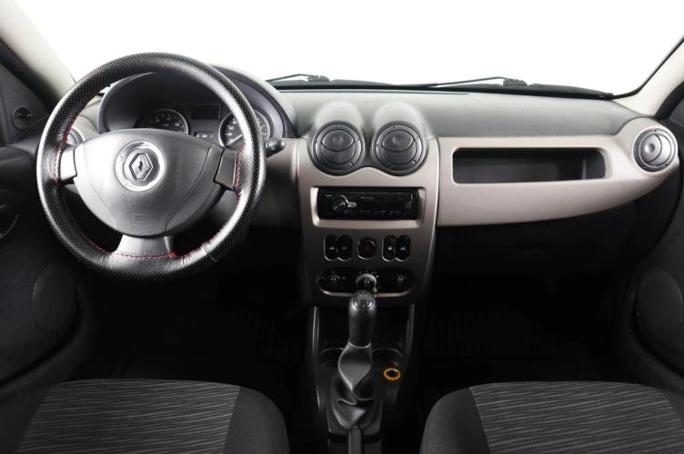 Renault Sandero 13 из 18