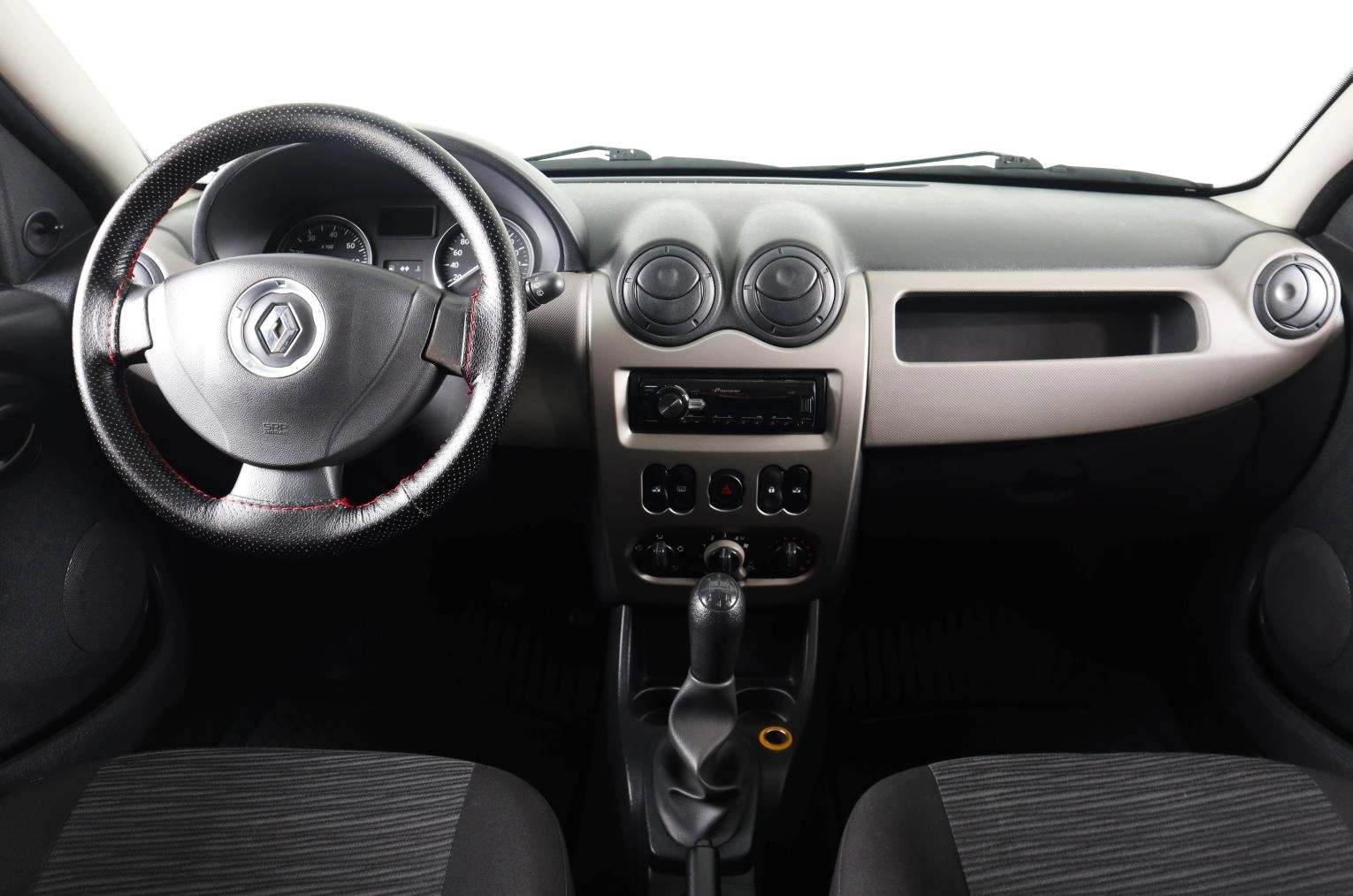 Renault Sandero 13 из 18