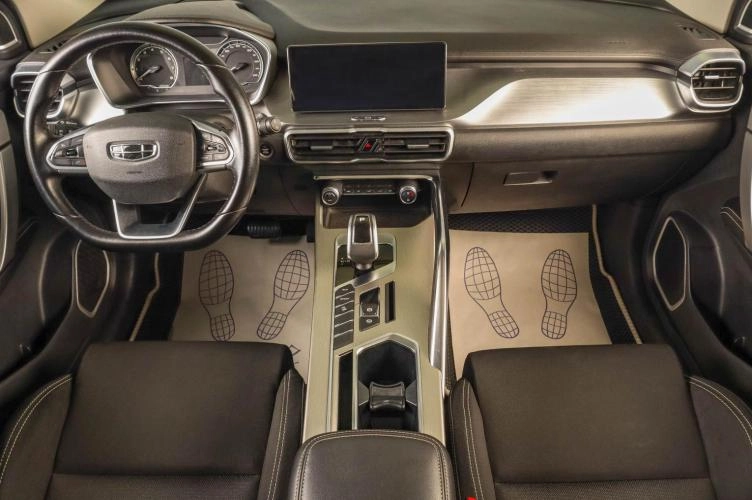 Geely Coolray 12 из 18