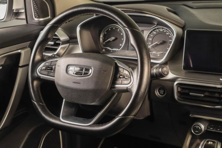 Geely Coolray 11 из 18