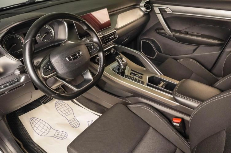 Geely Coolray 7 из 18