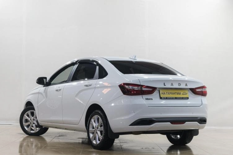 ВАЗ (LADA) Vesta 4 из 6