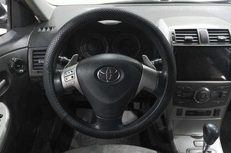 Toyota Corolla 18 из 27