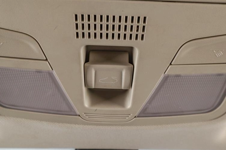 FAW Besturn X40 15 из 21