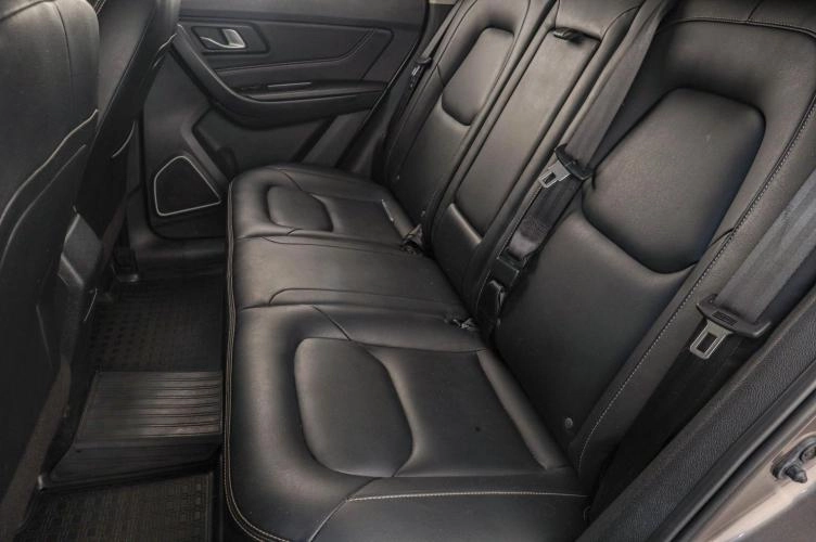 FAW Besturn X40 21 из 21