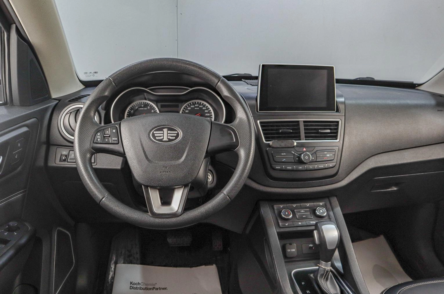 FAW Besturn X40 14 из 21