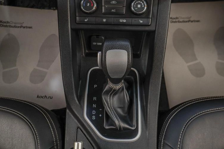 FAW Besturn X40 18 из 21