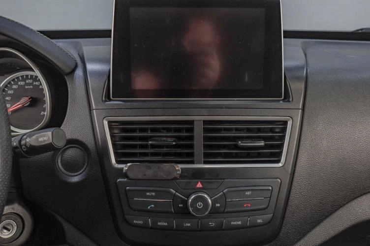 FAW Besturn X40 16 из 21