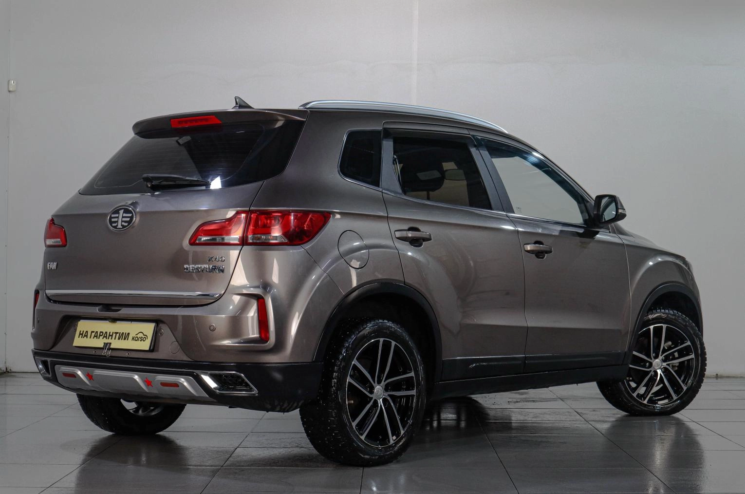FAW Besturn X40 6 из 21