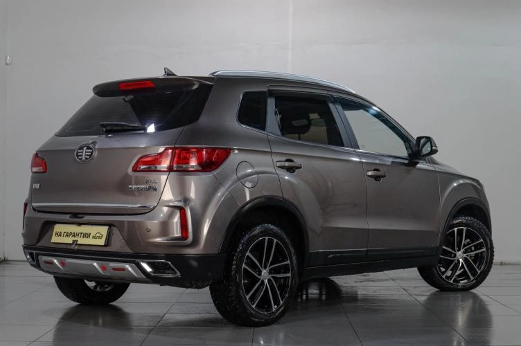 FAW Besturn X40 6 из 6