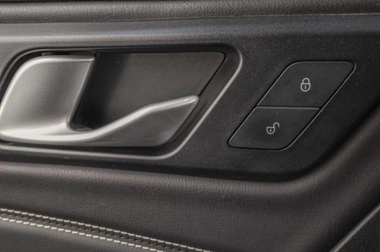 FAW Besturn X40 9 из 21