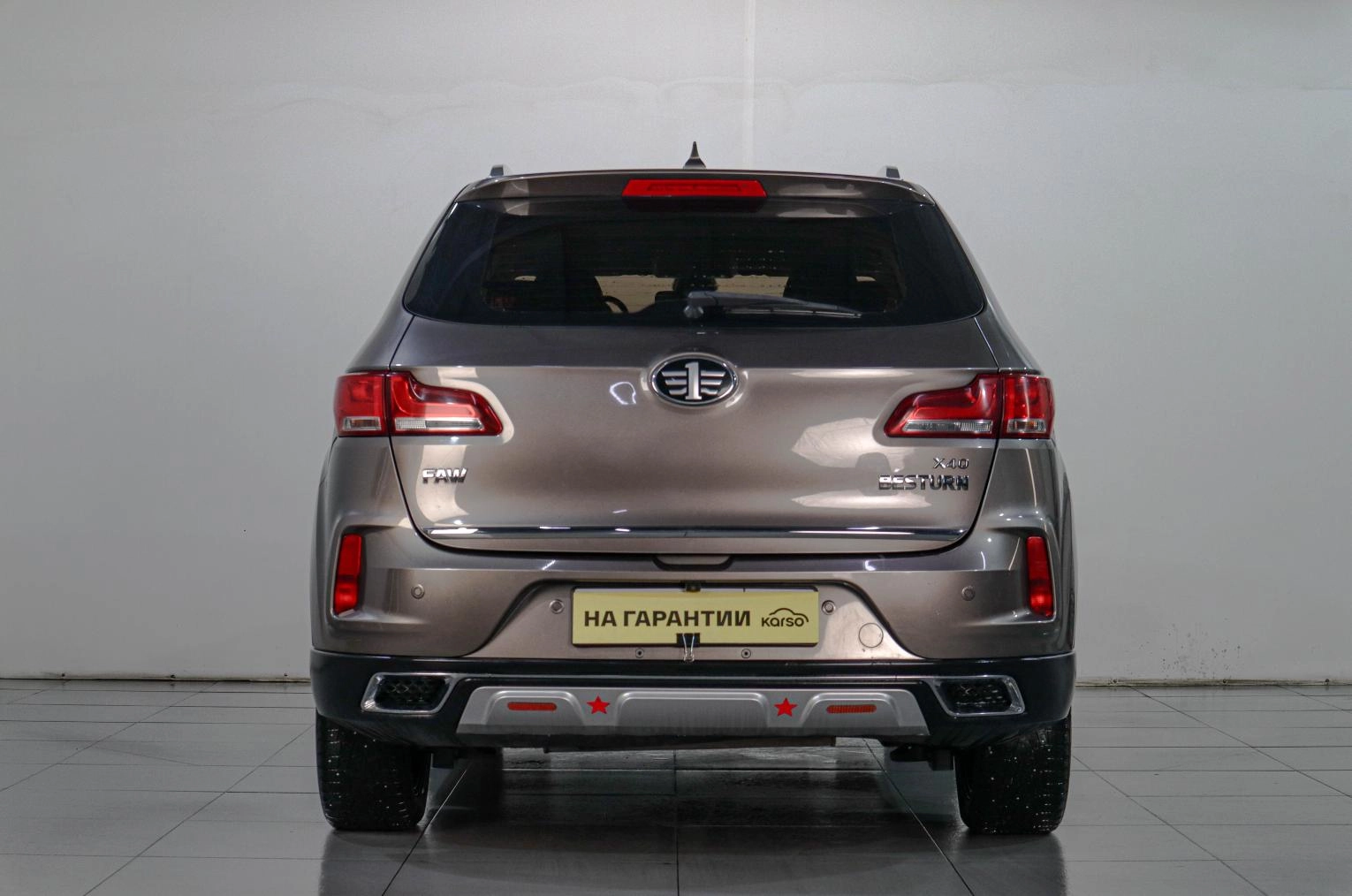 FAW Besturn X40 5 из 21