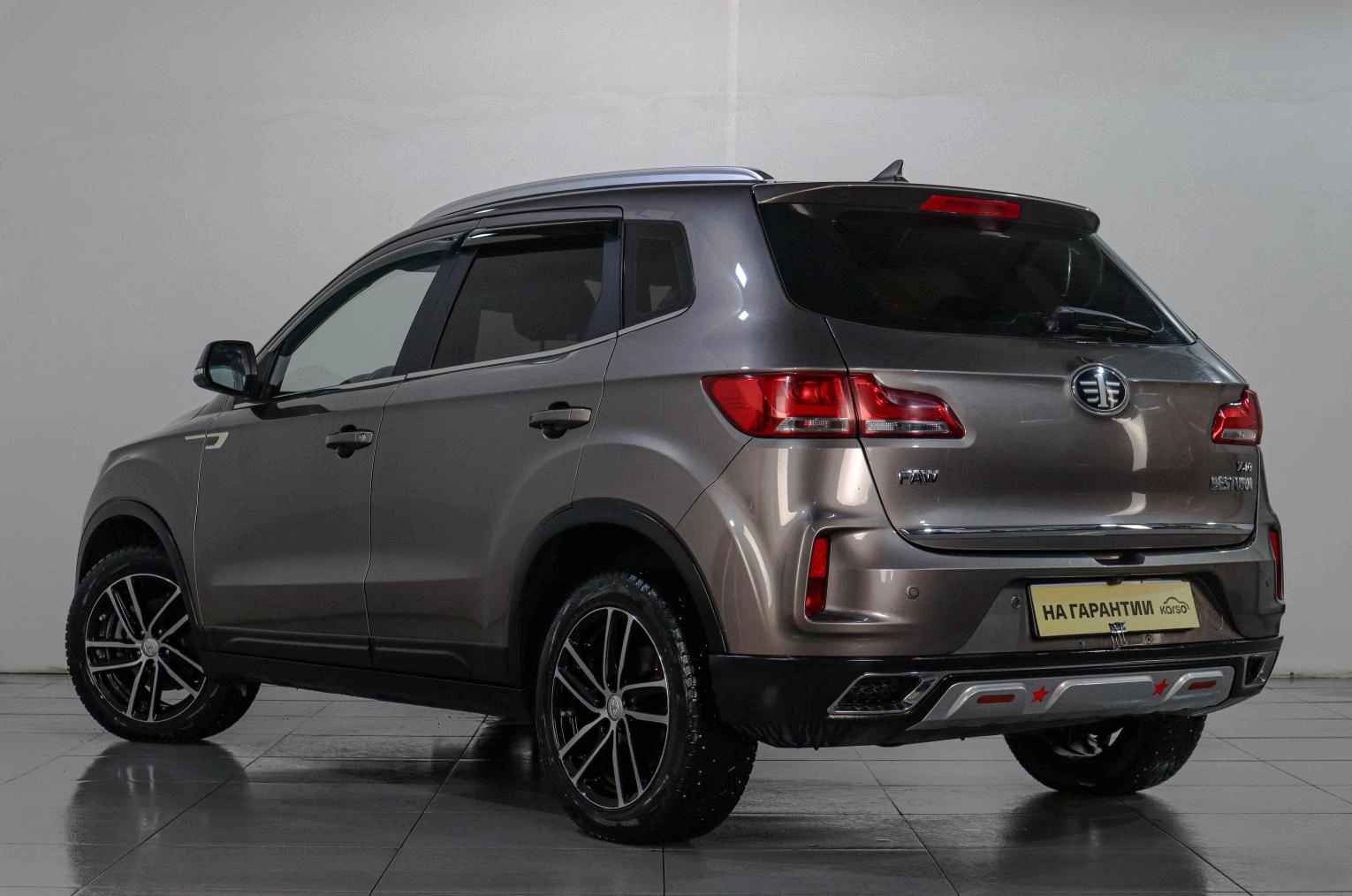 FAW Besturn X40 4 из 21
