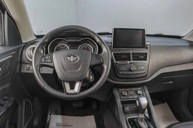 FAW Besturn X40 14 из 21