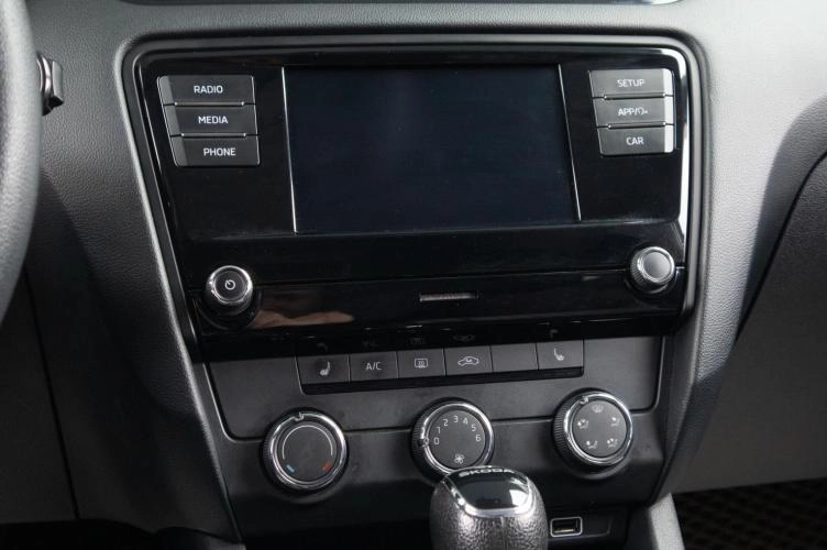 Skoda Octavia 11 из 17