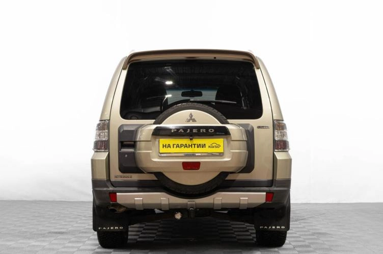 Mitsubishi Pajero 5 из 6