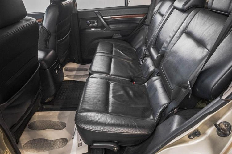 Mitsubishi Pajero 24 из 27