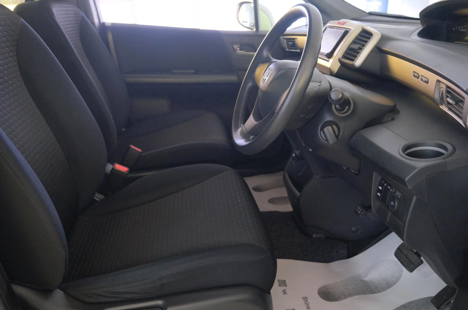 Honda Freed 7 из 21