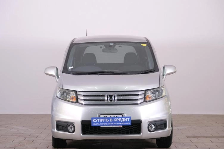 Honda Freed 2 из 5