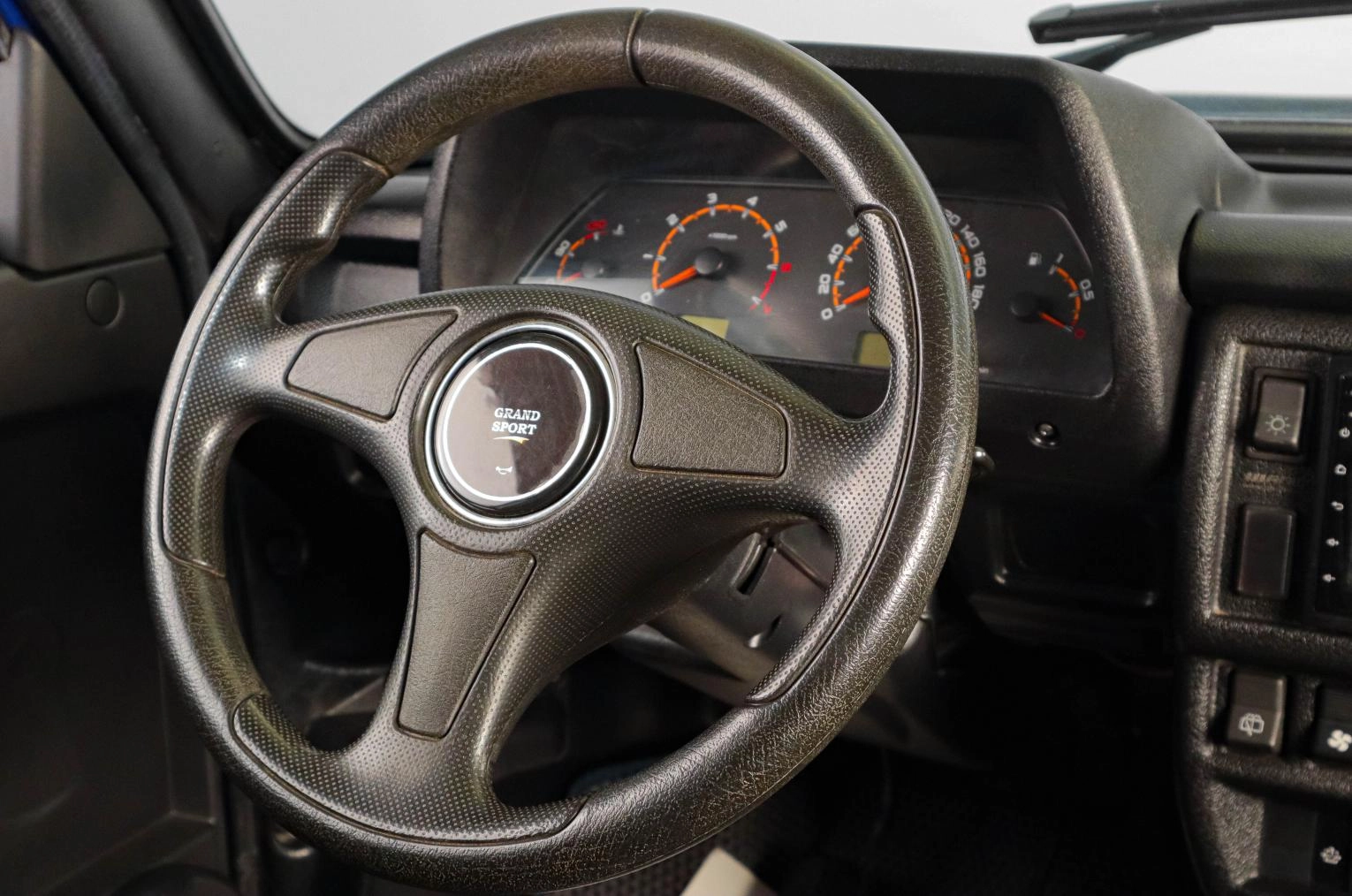 ВАЗ (LADA) 4x4 (Нива) 10 из 15