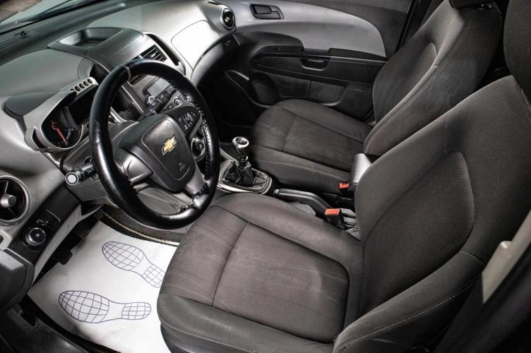 Chevrolet Aveo 8 из 16