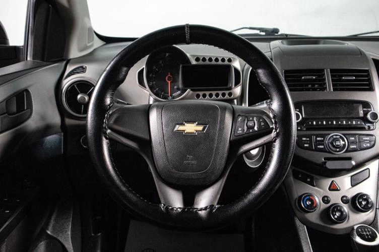 Chevrolet Aveo 10 из 16