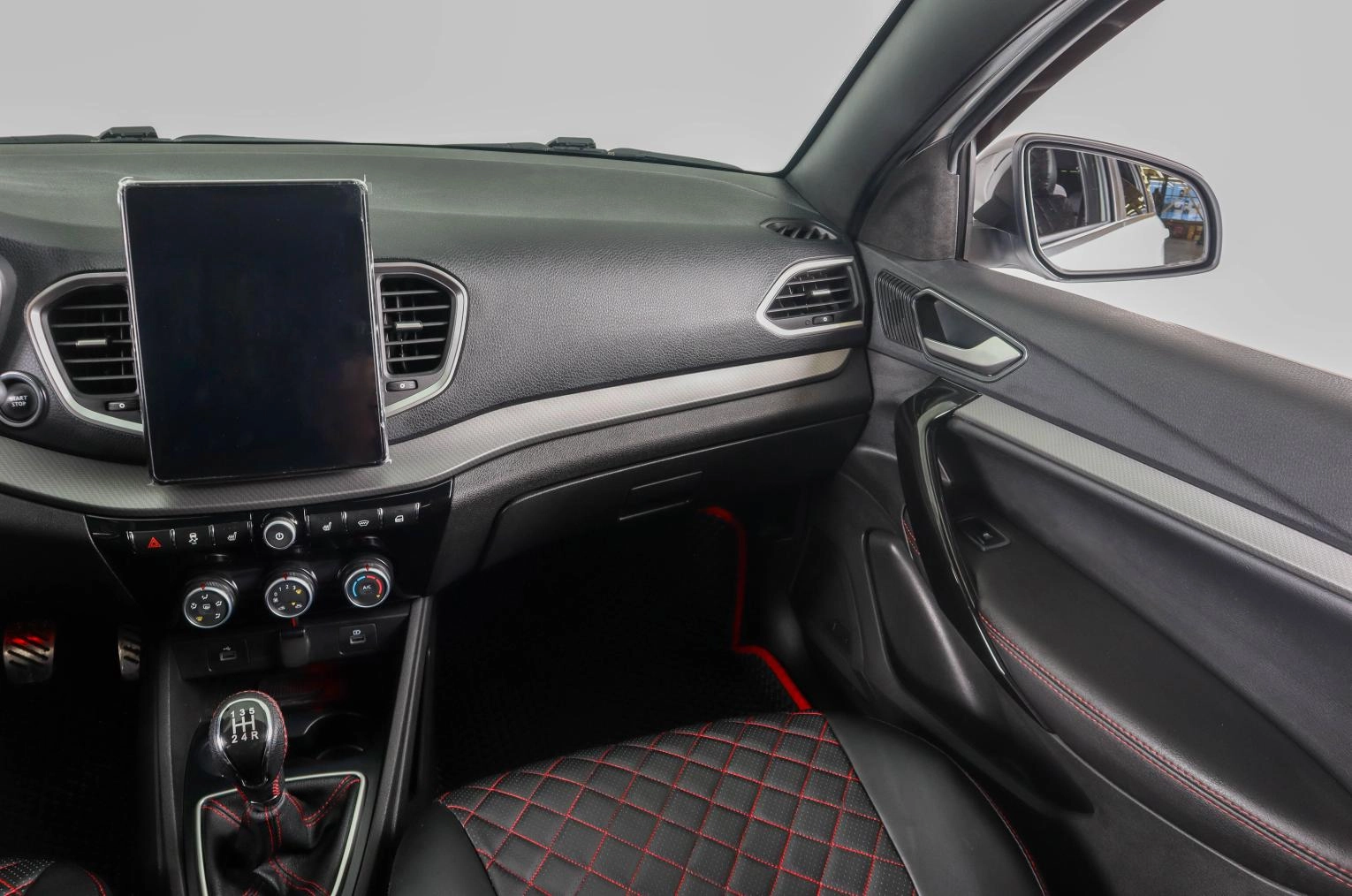 ВАЗ (LADA) Vesta 14 из 25