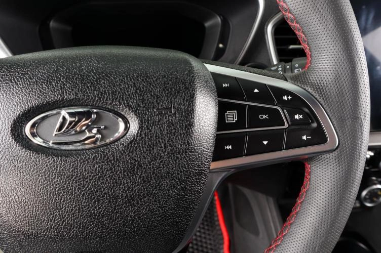 ВАЗ (LADA) Vesta 17 из 25