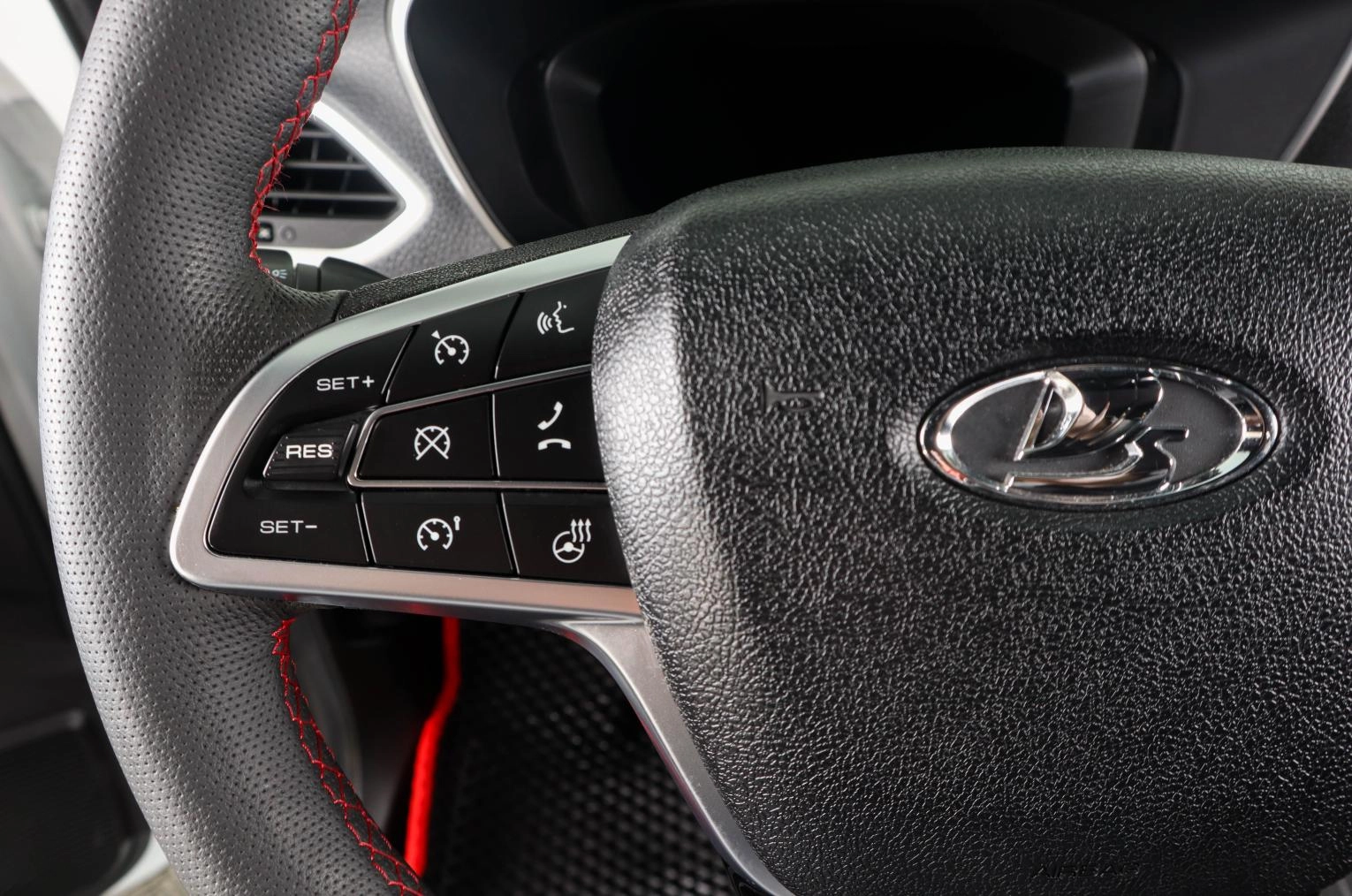 ВАЗ (LADA) Vesta 16 из 25