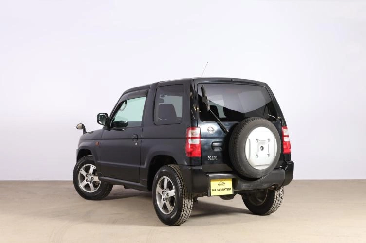 Nissan Kix 4 из 6