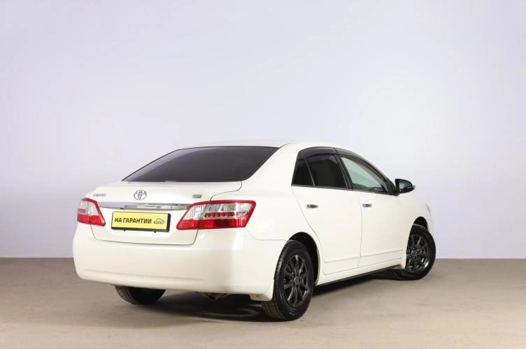 Toyota Premio 6 из 6