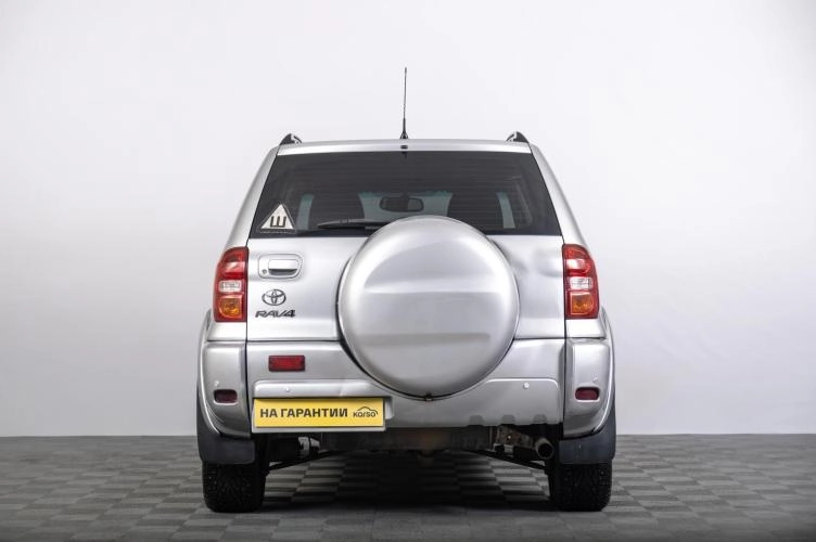 Toyota RAV4 4 из 5