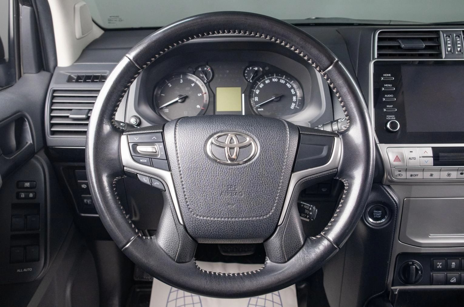 Toyota Land Cruiser Prado 9 из 17