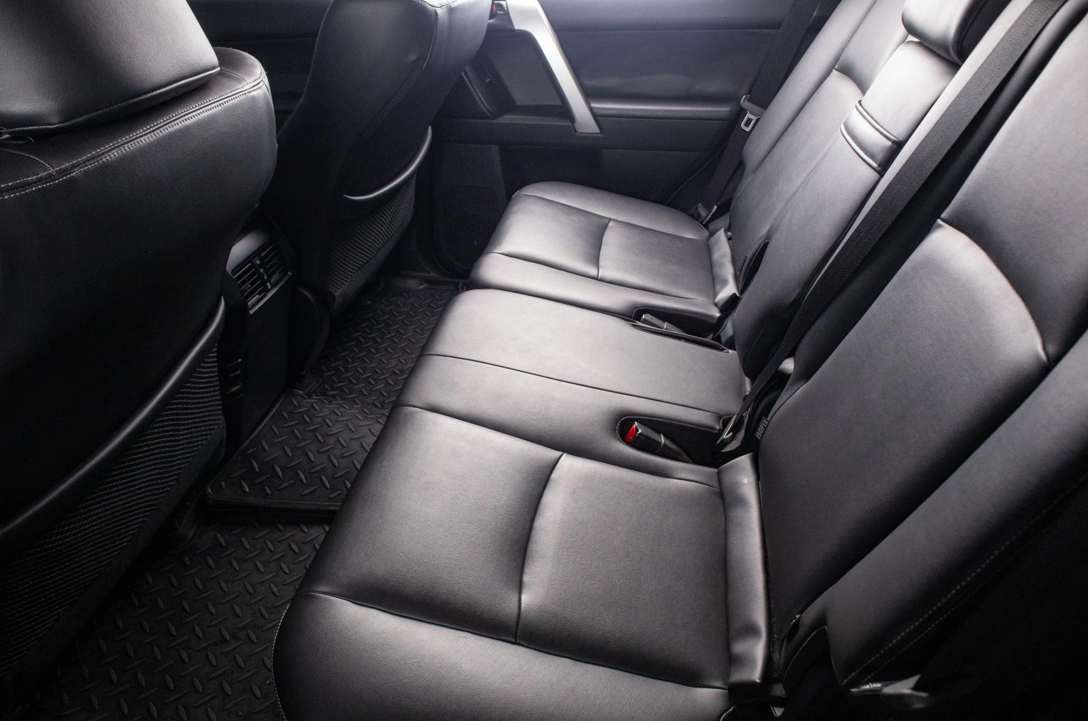 Toyota Land Cruiser Prado 17 из 17