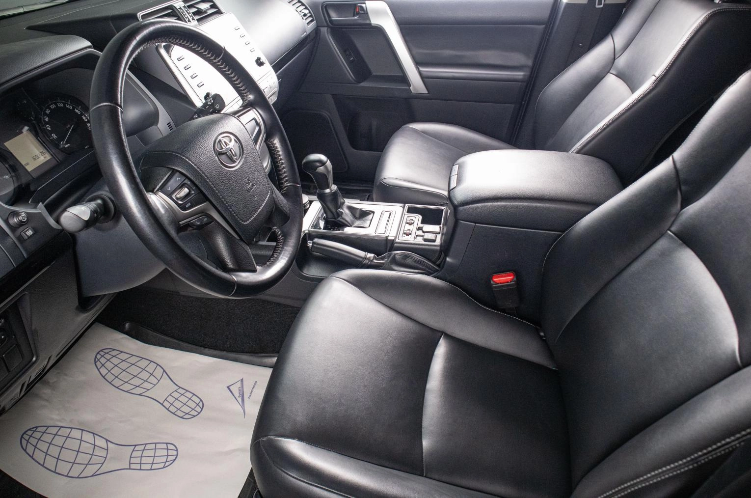 Toyota Land Cruiser Prado 13 из 17