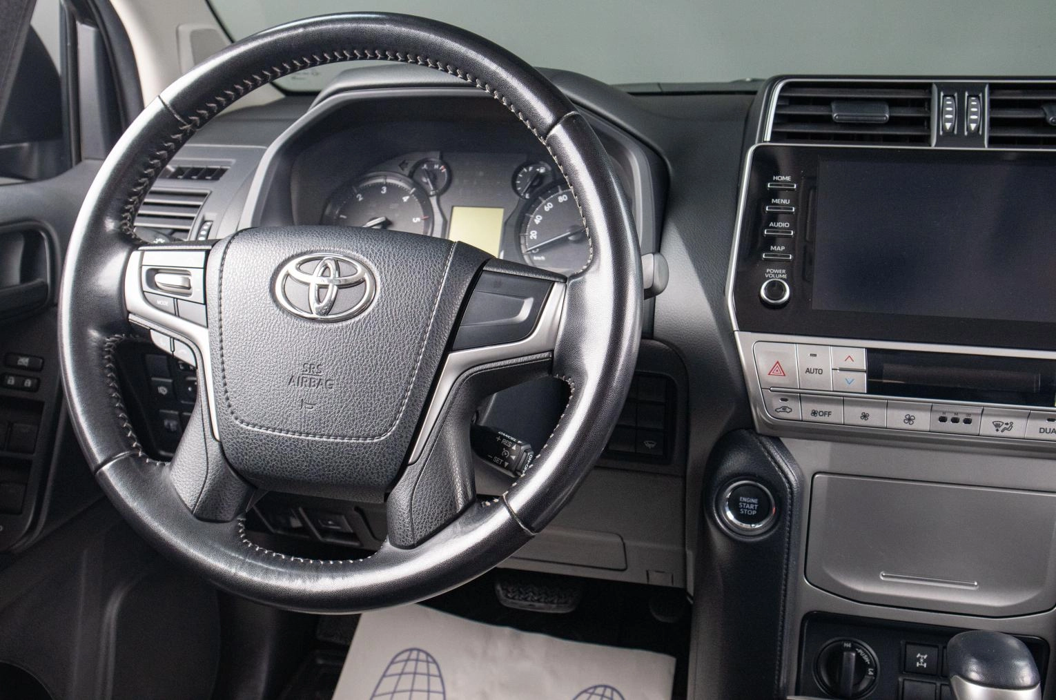 Toyota Land Cruiser Prado 8 из 17