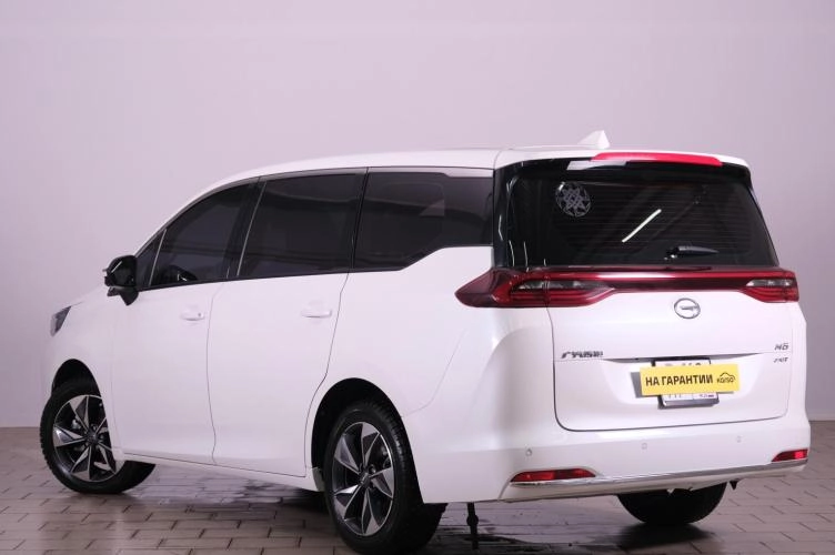 GAC Trumpchi M6 4 из 5