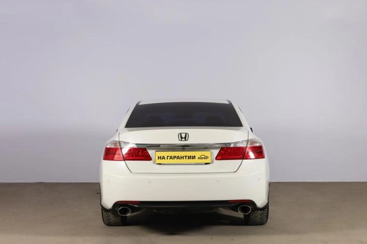 Honda Accord 4 из 6