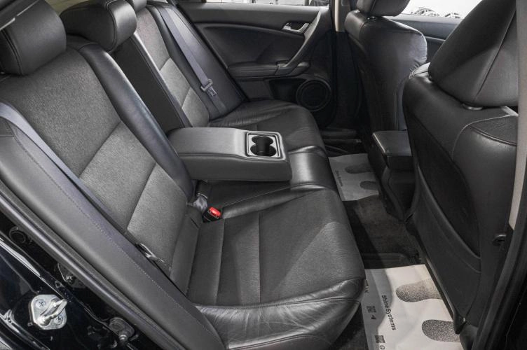 Honda Accord 26 из 27