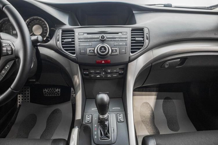 Honda Accord 19 из 27
