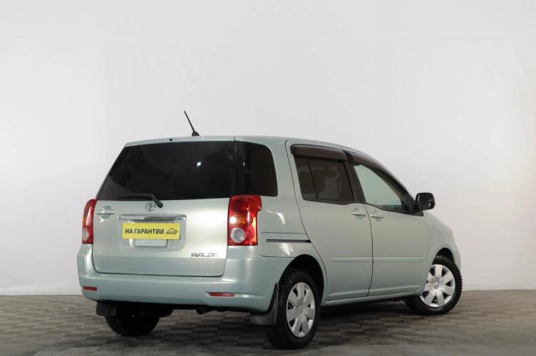 Toyota Raum 6 из 6