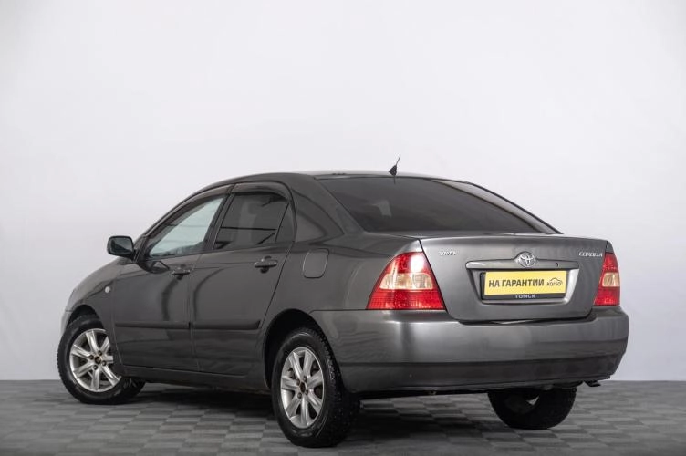 Toyota Corolla 5 из 6