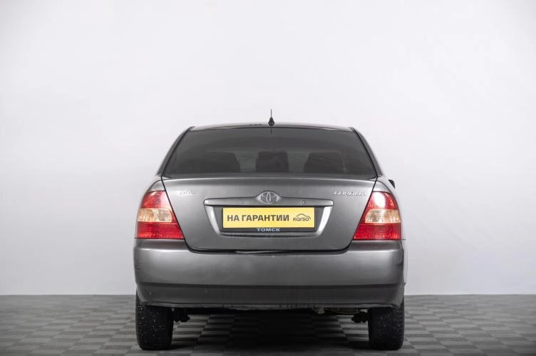 Toyota Corolla 4 из 6