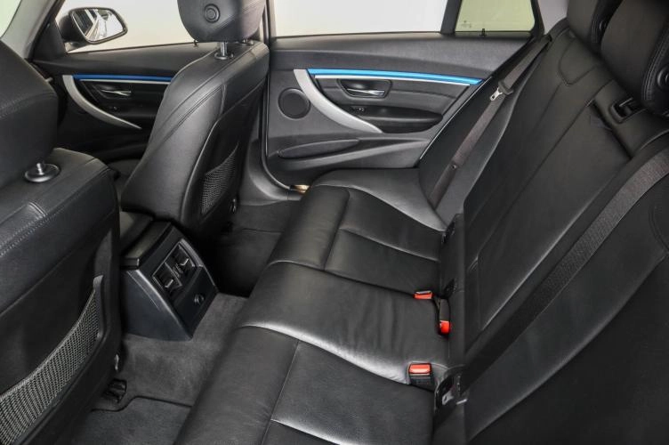 BMW 3 серия 10 из 27