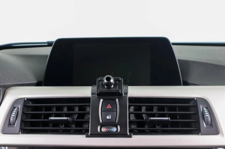 BMW 3 серия 19 из 27